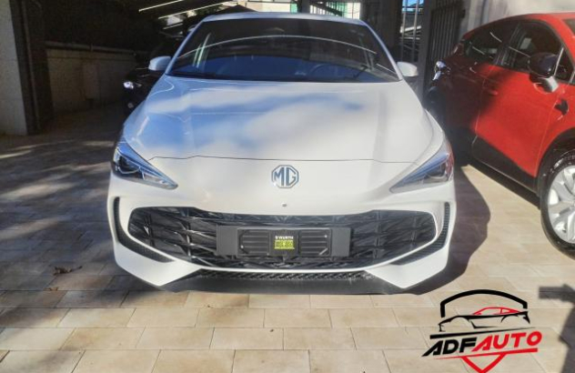 MG MG3 1.5 Hybrid+ Luxury Elettrica-Benzina 2025