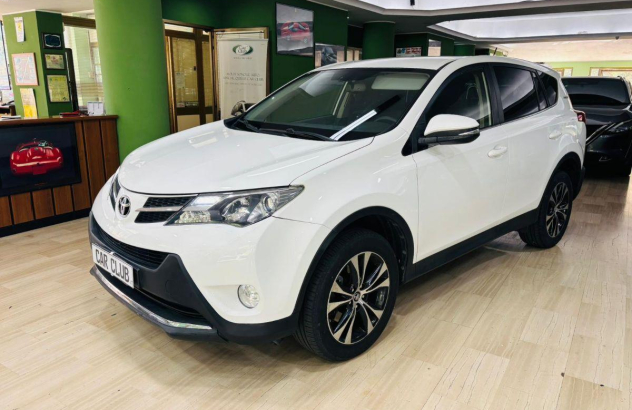 TOYOTA RAV4 2.0 D-4D 4WD Style White Ed. Diesel 2014