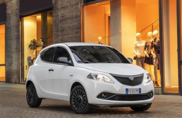 LANCIA Ypsilon  Elettrica-Benzina 2023