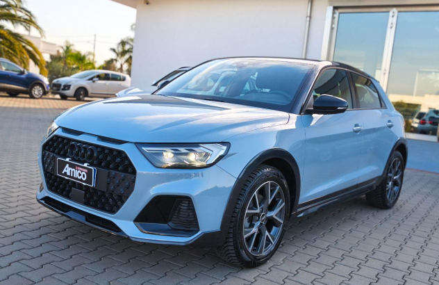 AUDI A1 citycarver 35 TFSI S tr. Id. Contrast Benzina 2021