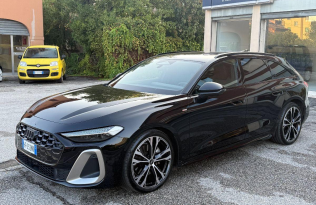 AUDI A5  Elettrica-Diesel 2025