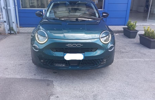 FIAT 600 Hybrid DCT MHEV La Prima Elettrica-Benzina 2025
