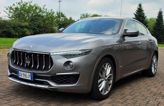 MASERATI Levante V6 Diesel 250 CV AWD Granlusso Diesel 2020