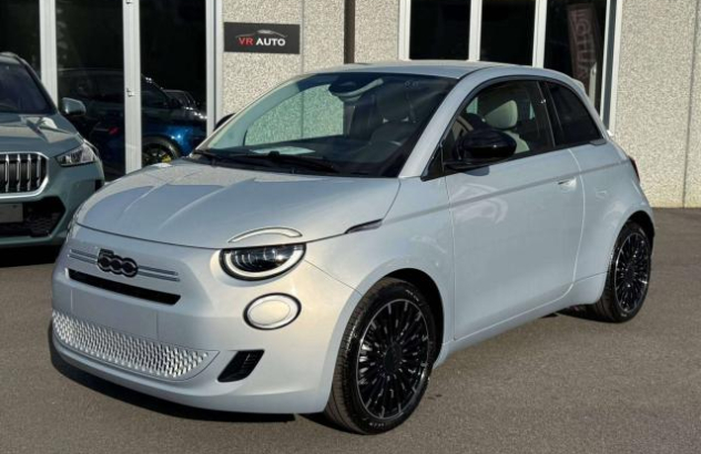 FIAT 500  Elettrica-Benzina 2026
