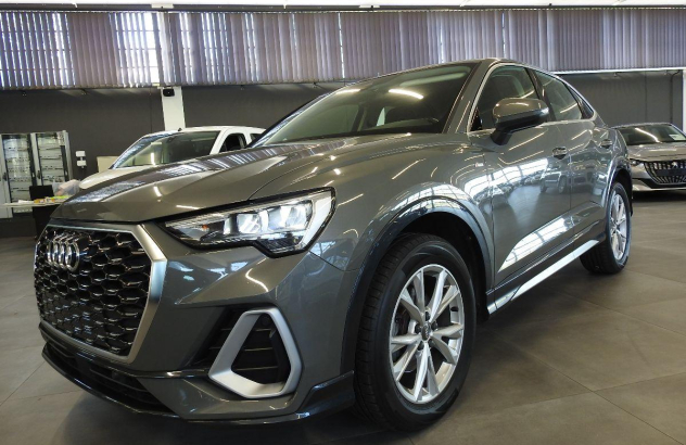 AUDI Q3 Sportback   2020