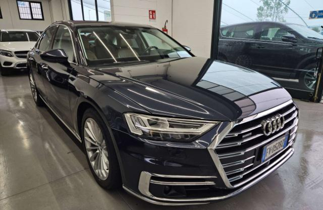 AUDI A8  Elettrica-Diesel 2019