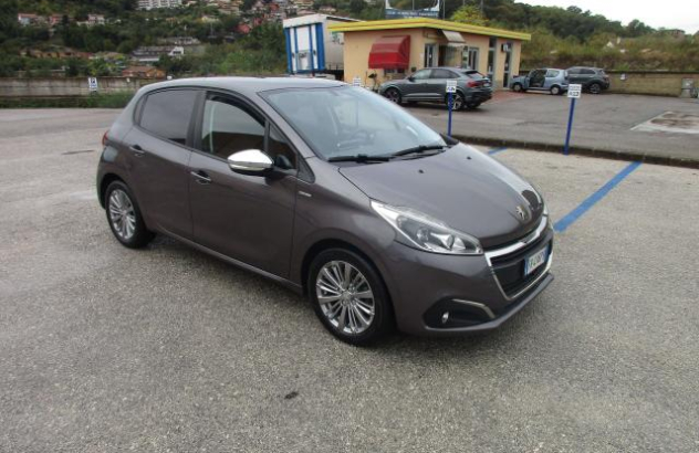 PEUGEOT 208  Diesel 2018