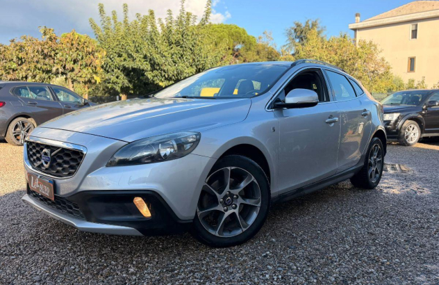 VOLVO V40 Cross Country D2 Volvo Ocean Race Diesel 2015