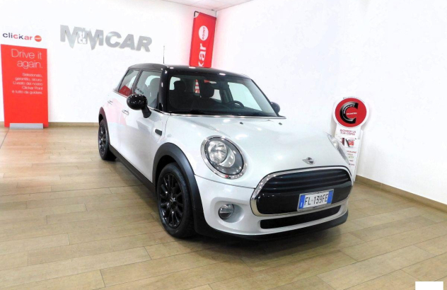 MINI MINI COOPER 5 PORTE HYPE BZ 136CV  Benzina 2017