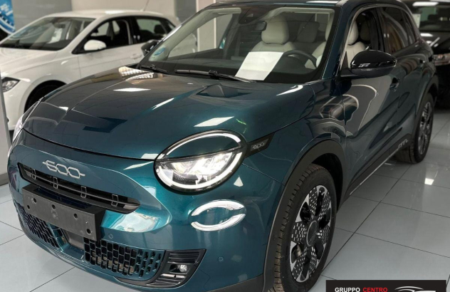 FIAT 600 Hybrid DCT MHEV La Prima Elettrica-Benzina 2025