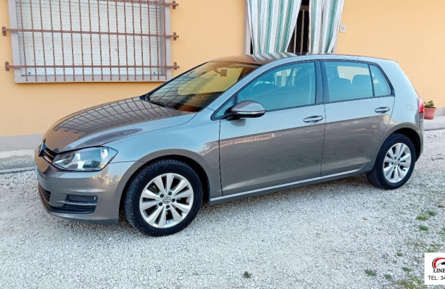 VOLKSWAGEN Golf  Benzina 2015