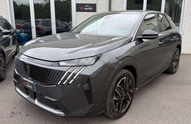 PEUGEOT 3008  Elettrica-Benzina 2025