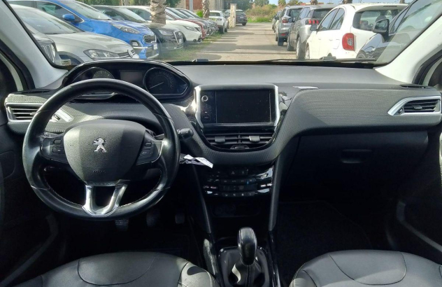 PEUGEOT 2008 BlueHDi 100 Allure Diesel 2017