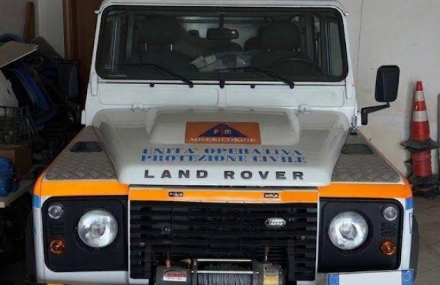 LAND ROVER Defender   2012