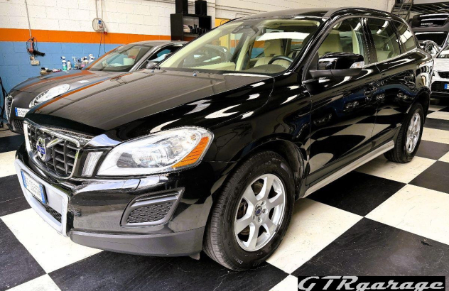 VOLVO XC60 D3 AWD Geartronic Momentum Diesel 2010