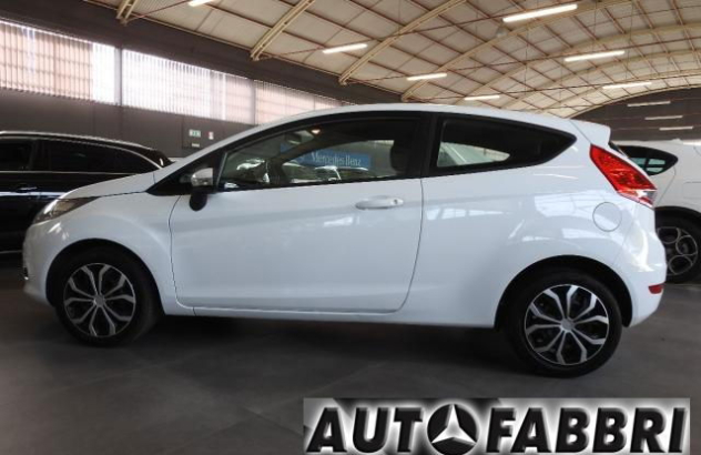 FORD Fiesta 1.4 16V 3p. Bz. GPL Tit. GPL 2010