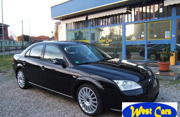 FORD Mondeo 3.0i V6 4p. ST220 Benzina 2002
