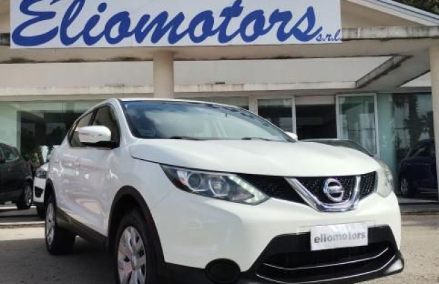 NISSAN Qashqai  Benzina 2014