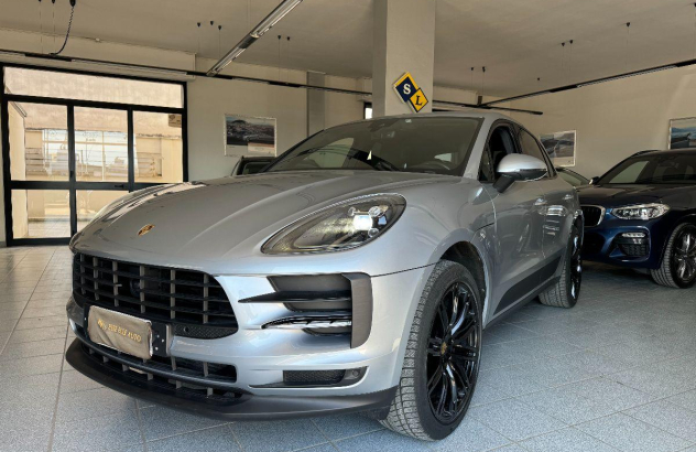 PORSCHE Macan 2.0 Benzina 2020