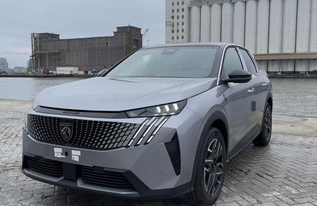 PEUGEOT 3008 Hybrid 136 e-DCS6 GT Elettrica-Benzina 2024