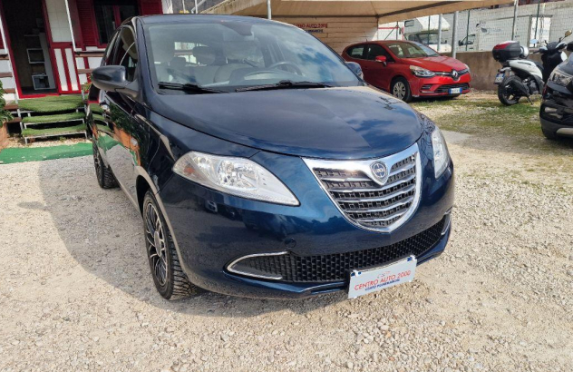 LANCIA Ypsilon 1.2 69 CV 5p. GPL Ecochic Gold GPL 2015
