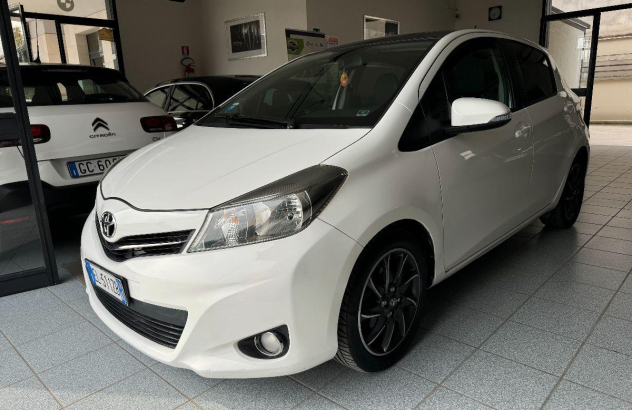 TOYOTA Yaris 1.4 D-4D 5p. Lounge Diesel 2012