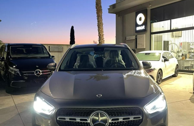 MERCEDES Classe GLA 200 d Automatic Business  2022