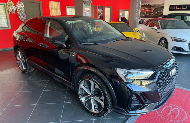 AUDI Q3 Sportback   2021