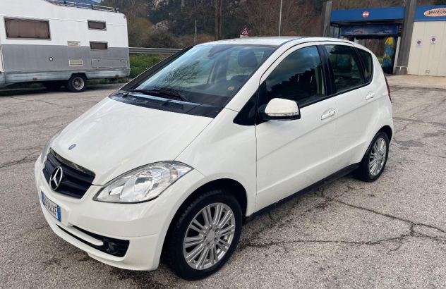 MERCEDES Classe A 160 BlueEFFICIENCY Benzina 2010