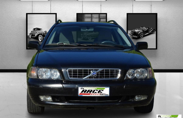 VOLVO V40 1.9 D Sport Diesel 2002
