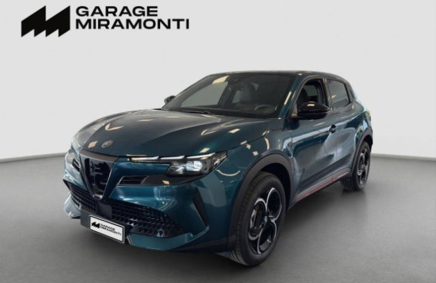 ALFA ROMEO Junior  Elettrica-Benzina 2025