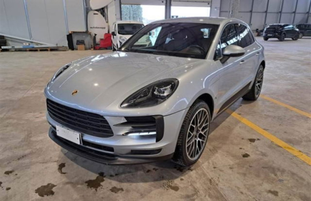 PORSCHE Macan  Benzina 2020