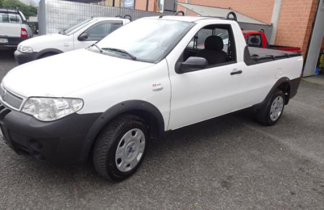 FIAT Strada  Diesel 2006