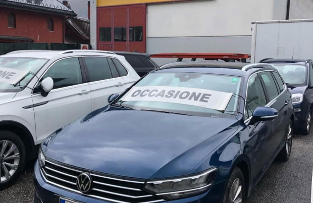 VOLKSWAGEN Passat Variant 2.0 TDI DSG Business BMT Diesel 2021
