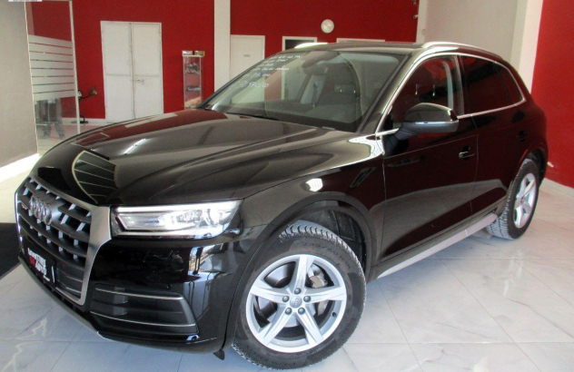 AUDI Q5 40 TDI 204CV qu. S tr. Business Sport Elettrica-Diesel 2020