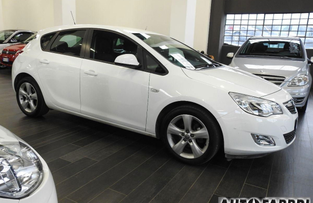 OPEL Astra 1.3 CDTI ecoFLEX 5p. Enjoy  2011