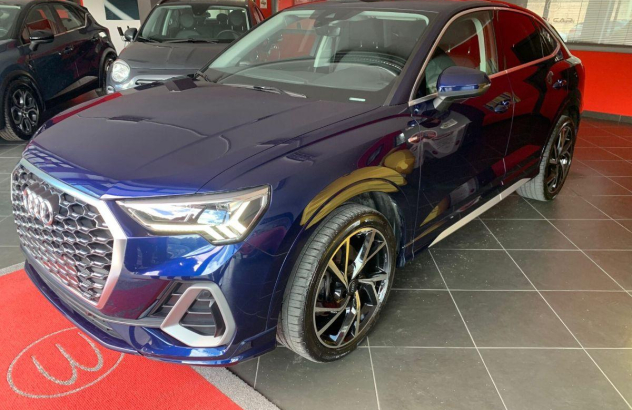AUDI Q3 Sportback   2021