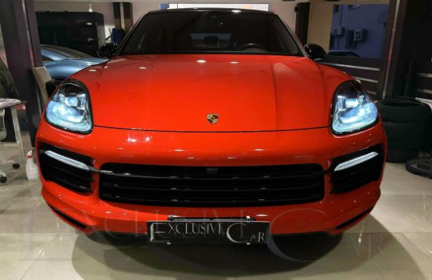 PORSCHE Cayenne  Elettrica-Benzina 2021