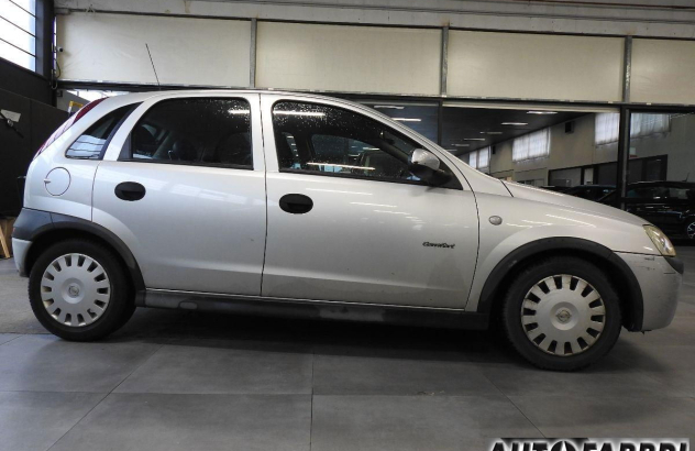 OPEL Corsa 1.0i 12V 5 porte Benzina 2002