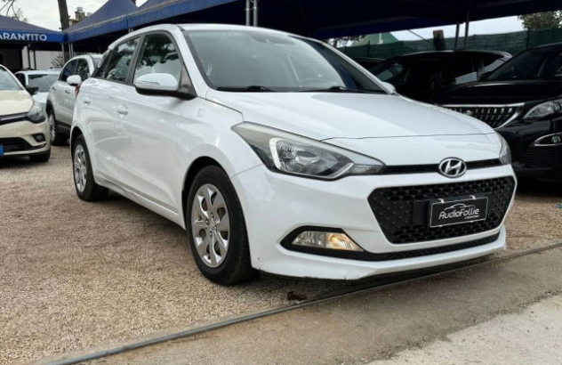 HYUNDAI i20  GPL 2015