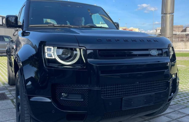 LAND ROVER Defender  Elettrica-Diesel 2024