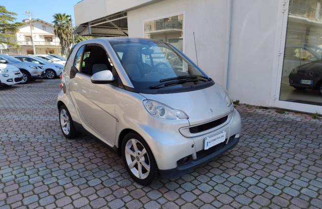 SMART Fortwo 1000 52 kW coupé pure Benzina 2007