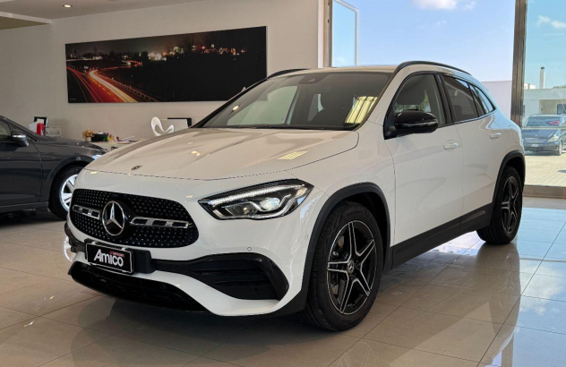 MERCEDES Classe GLA 180 d Automatic Premium Diesel 2022