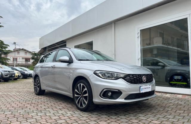 FIAT Tipo 1.6 Mjt SeS DCT 5p. Lounge Diesel 2018