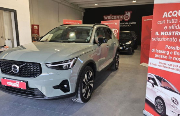 VOLVO XC40  Elettrica-Benzina 2024