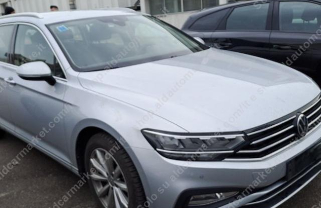 VOLKSWAGEN Passat Variant  Diesel 2021