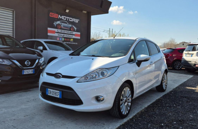 FORD Fiesta  Benzina 2010