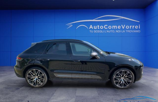 PORSCHE Macan  Benzina 2022