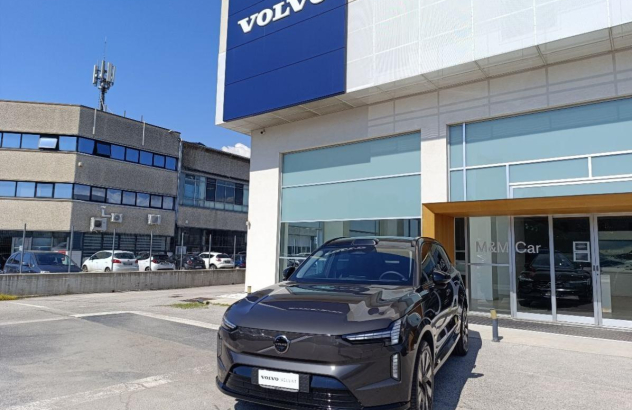 VOLVO EX90  Elettrica 2024
