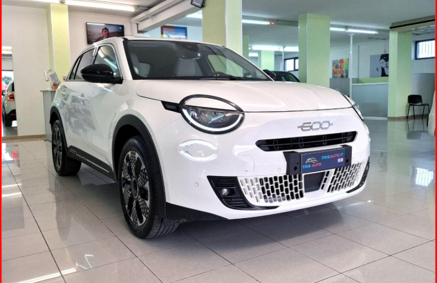FIAT 600  Elettrica-Benzina 2025